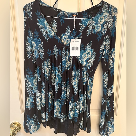 NWT Free People Speak Easy Printed Bell Sleeve Top - Picture 6 of 9